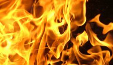 В Авиагородке из горящей квартиры спасли 3 детей и 11 взрослых