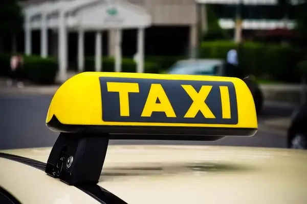 Службы такси будут работать по новому принципу с начала осени